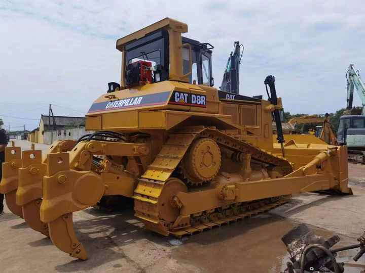 Hot Sale Used Original Japan Cat D8r Bulldozer/Big Dozer D 8 D7 Used D7r Bulldozer - Buldožer: slika 3 Hot Sale Used Original Japan Cat D8r Bulldozer/Big Dozer D 8 D7 Used D7r Bulldozer - Buldožer: slika 3