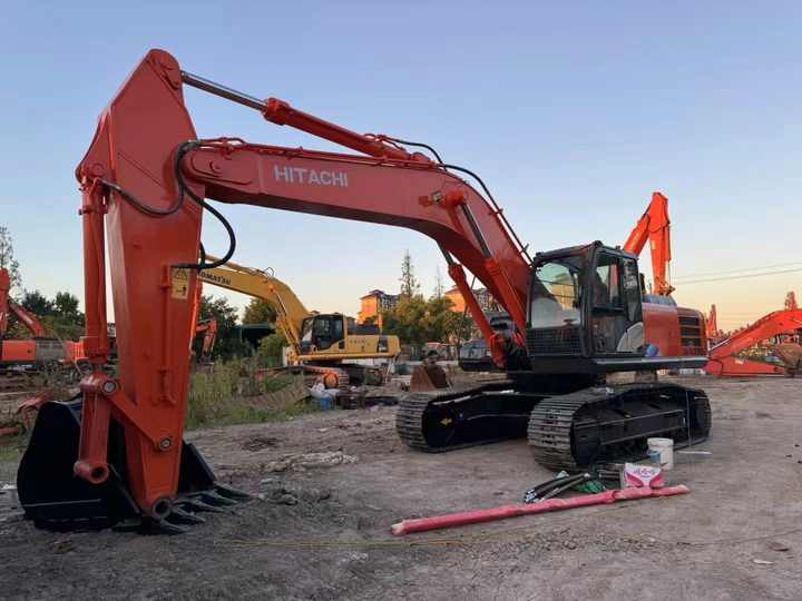 Original Japan Hitachi ZX350 Excavator Hitachi Excavator in Low Price for Hot Sale - Bager guseničar: slika 5 Original Japan Hitachi ZX350 Excavator Hitachi Excavator in Low Price for Hot Sale - Bager guseničar: slika 5