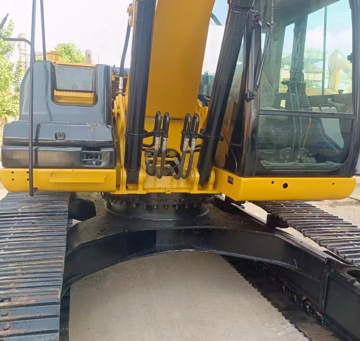 Used Caterpillar 320D Crawler Excavator Hot Sale Used Engineering & Construction Machinery - Bager: slika 4 Used Caterpillar 320D Crawler Excavator Hot Sale Used Engineering & Construction Machinery - Bager: slika 4