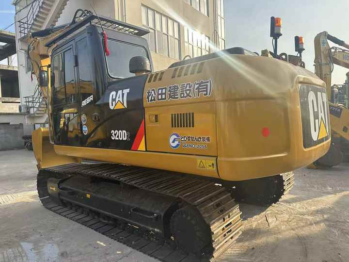 Used Caterpillar 320D Crawler Excavator in High QualityWaiting for Sale - Bager: slika 2 Used Caterpillar 320D Crawler Excavator in High QualityWaiting for Sale - Bager: slika 2