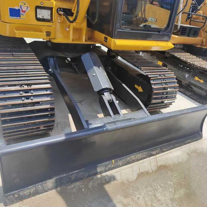 Used Excavator KOMATSU PC70-8 Construction Machinery Excavator PC70-8 PC60 PC70 Excavators for Sale at Negotiable Price - Mini bager: slika 4 Used Excavator KOMATSU PC70-8 Construction Machinery Excavator PC70-8 PC60 PC70 Excavators for Sale at Negotiable Price - Mini bager: slika 4