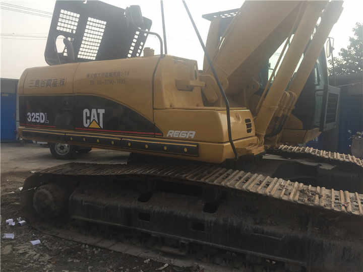 Used Excavator Machine CAT 325DL Construction Good Efficient Used Machinery Caterpillar Used CAT 325DL Excavators - Bager točkaš: slika 4 Used Excavator Machine CAT 325DL Construction Good Efficient Used Machinery Caterpillar Used CAT 325DL Excavators - Bager točkaš: slika 4