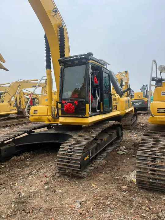 Used Good Quality Japan Original PC240-8 in Good Condition PC240-8 Komatsu - Bager guseničar: slika 3 Used Good Quality Japan Original PC240-8 in Good Condition PC240-8 Komatsu - Bager guseničar: slika 3