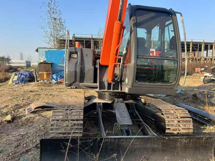 Used HITACHI ZX70 Model Mini Excavator Second Hand Machine Popular Brand Japan Hitachi Hydraulic Machinery - Bager: slika 4 Used HITACHI ZX70 Model Mini Excavator Second Hand Machine Popular Brand Japan Hitachi Hydraulic Machinery - Bager: slika 4