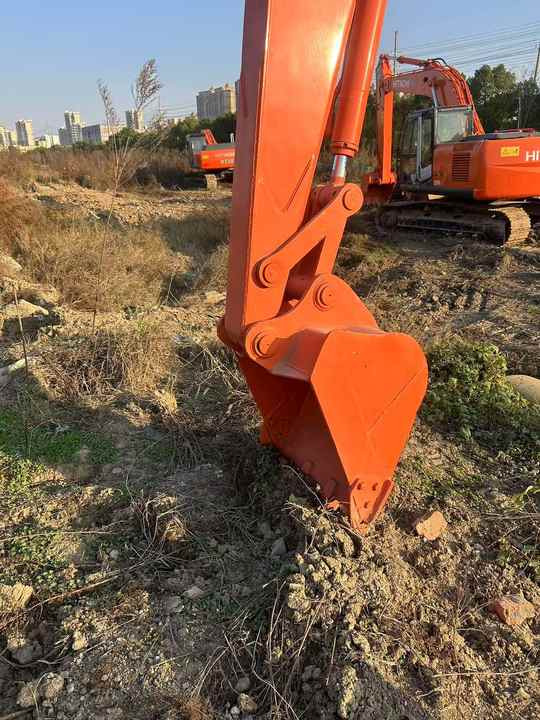 Used HITACHI ZX70 Model Mini Excavator Second Hand Machine Popular Brand Japan Hitachi Hydraulic Machinery - Bager: slika 3 Used HITACHI ZX70 Model Mini Excavator Second Hand Machine Popular Brand Japan Hitachi Hydraulic Machinery - Bager: slika 3
