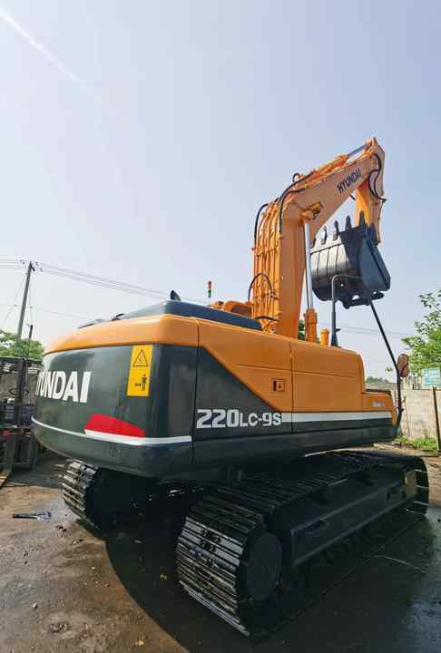 Used HYUNDAI R220-9S New Model Excavator Second Hand Machine Popular Brand Korean hyundai Hydraulic Machinery - Bager: slika 5 Used HYUNDAI R220-9S New Model Excavator Second Hand Machine Popular Brand Korean hyundai Hydraulic Machinery - Bager: slika 5