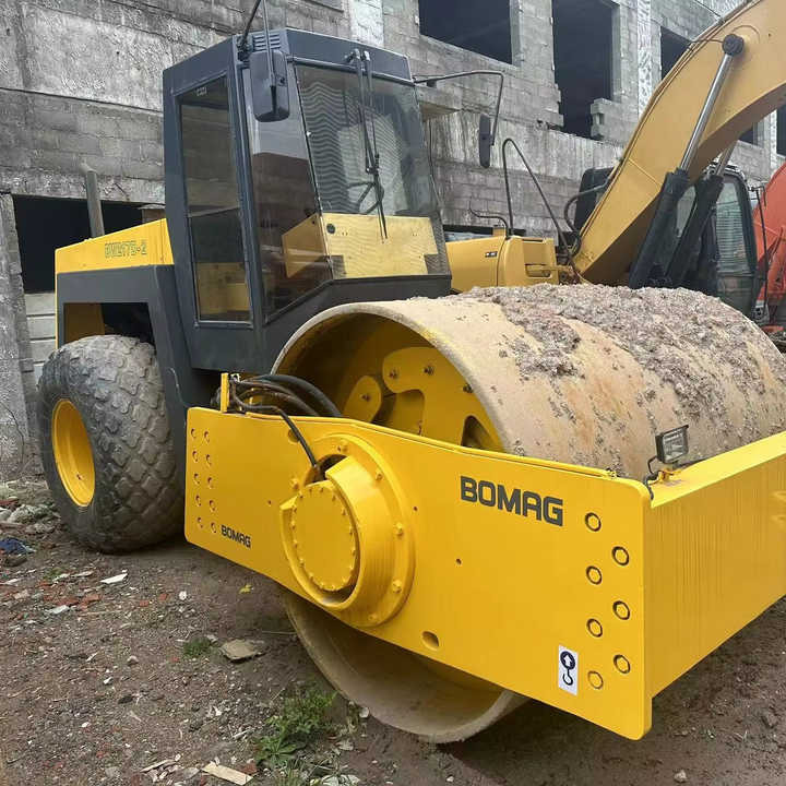 Used Heavy Construction Equipment BW217D Second Hand Road Rollers Used Machine Hot Sale - Kompaktor: slika 1 Used Heavy Construction Equipment BW217D Second Hand Road Rollers Used Machine Hot Sale - Kompaktor: slika 1