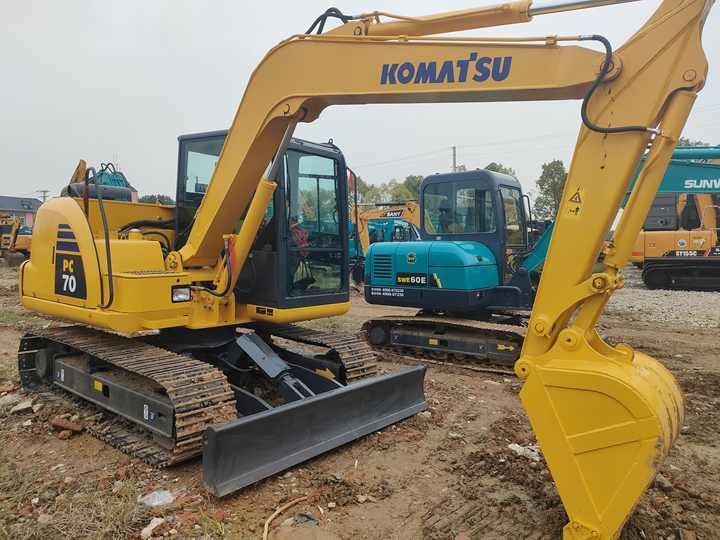 Used Heavy Machinery Komatsu PC70-8 Digger Cheap for Sale - Bager guseničar: slika 3 Used Heavy Machinery Komatsu PC70-8 Digger Cheap for Sale - Bager guseničar: slika 3