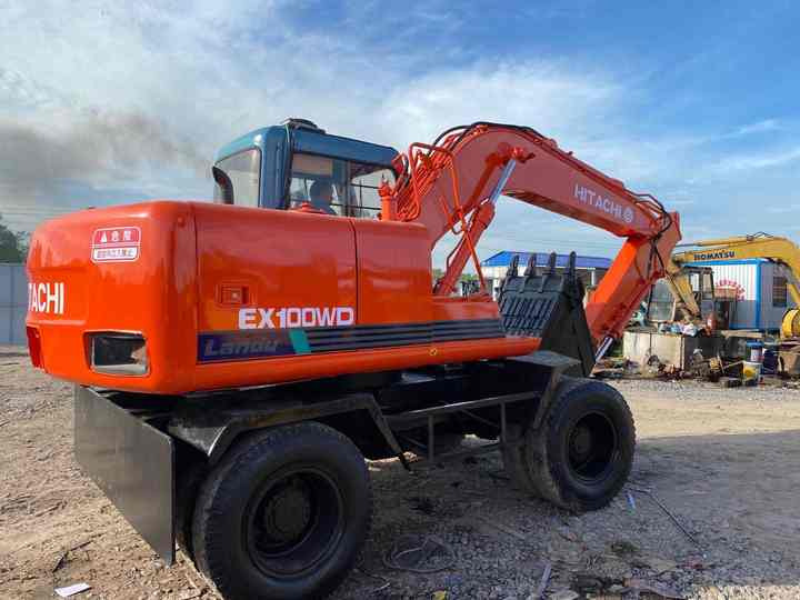 Used Hitachi Ex100WD Wheel Excavator for Sale Japan Made Hitachi Ex100wd Wheeled Excavator for Sale - Bager točkaš: slika 4 Used Hitachi Ex100WD Wheel Excavator for Sale Japan Made Hitachi Ex100wd Wheeled Excavator for Sale - Bager točkaš: slika 4