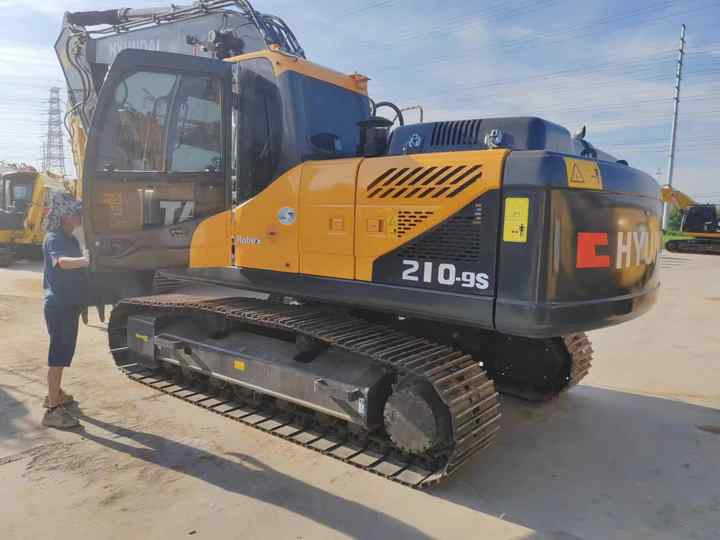 Used Hyundai210-9 21T Second Hand Korea Original - Bager: slika 5 Used Hyundai210-9 21T Second Hand Korea Original - Bager: slika 5