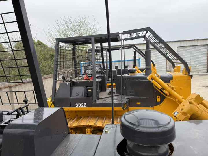 Used Shantui SD22 New Model Bulldozer Second Hand Machine Popular Brand Shantui Hydraulic Machinery - Buldožer: slika 2 Used Shantui SD22 New Model Bulldozer Second Hand Machine Popular Brand Shantui Hydraulic Machinery - Buldožer: slika 2