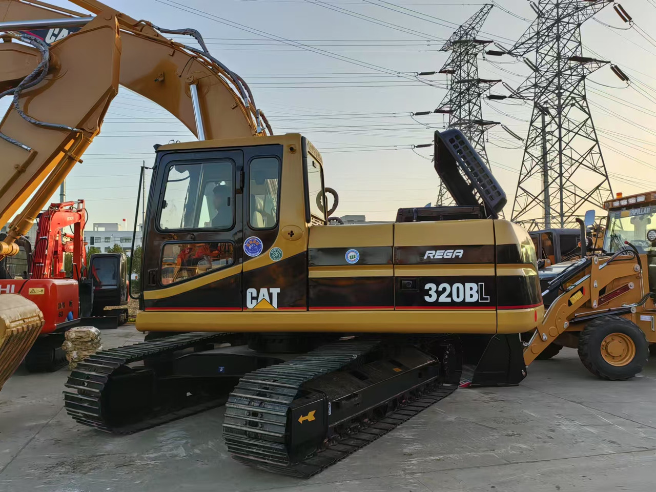CATERPILLAR 320B - Bager guseničar: slika 4 CATERPILLAR 320B - Bager guseničar: slika 4