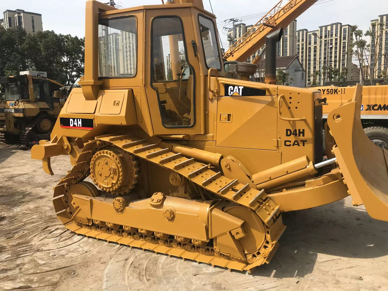 CATERPILLAR D4H - Buldožer: slika 4 CATERPILLAR D4H - Buldožer: slika 4