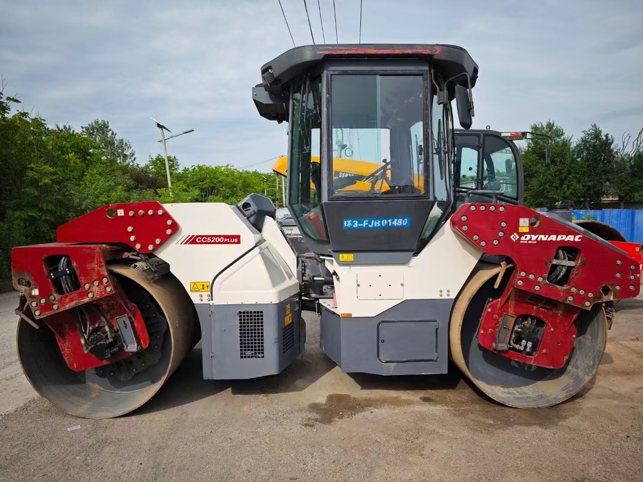 DYNAPAC CC5200 - Valjak za puteve: slika 1 DYNAPAC CC5200 - Valjak za puteve: slika 1