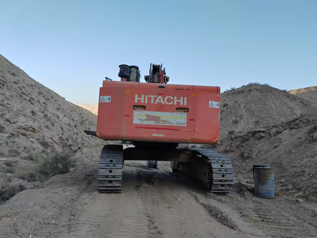 HITACHI ZX670 - Bager guseničar: slika 2 HITACHI ZX670 - Bager guseničar: slika 2