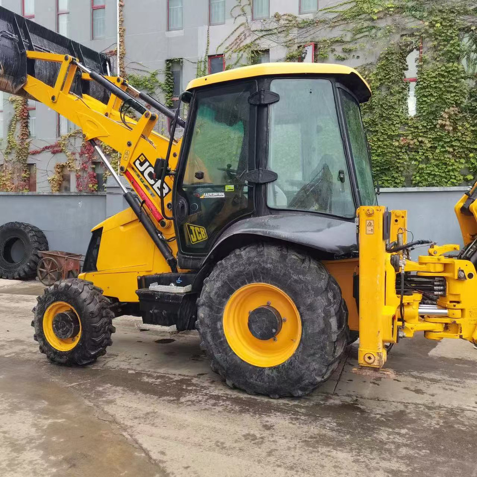 JCB 3CX - Bager utovarivač: slika 4 JCB 3CX - Bager utovarivač: slika 4