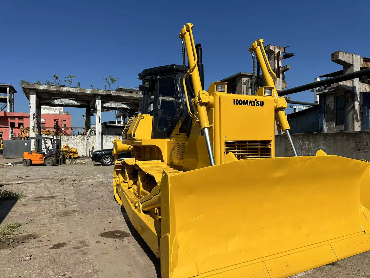 KOMATSU D85ESS - Buldožer: slika 3 KOMATSU D85ESS - Buldožer: slika 3