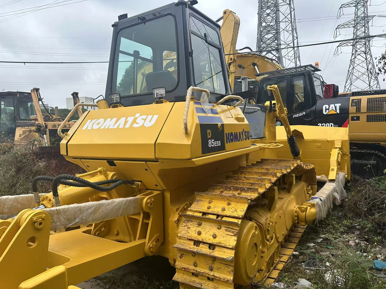 KOMATSU D85ESS - Buldožer: slika 3 KOMATSU D85ESS - Buldožer: slika 3