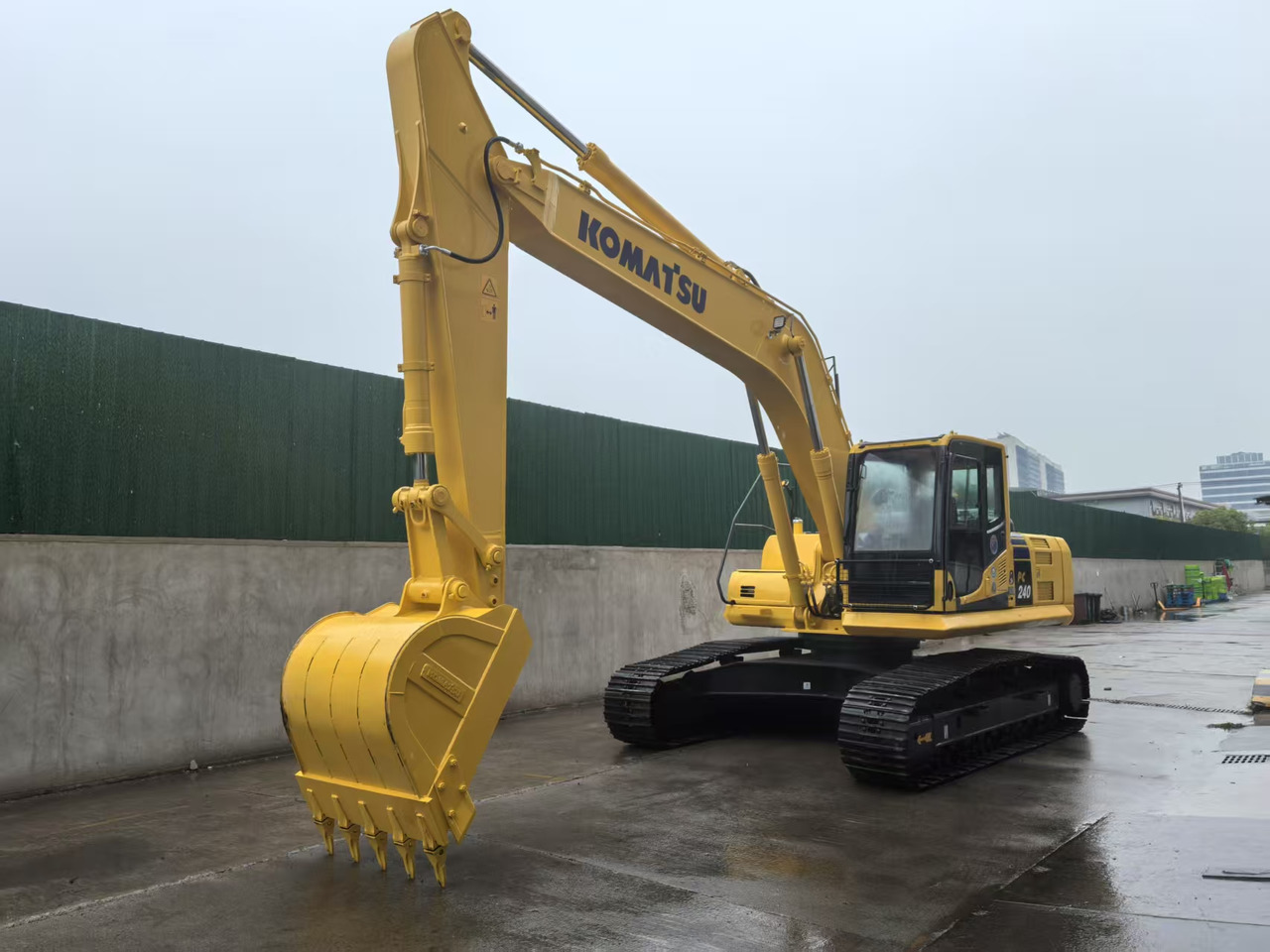 KOMATSU PC240LC-8M0 - Bager guseničar: slika 3 KOMATSU PC240LC-8M0 - Bager guseničar: slika 3