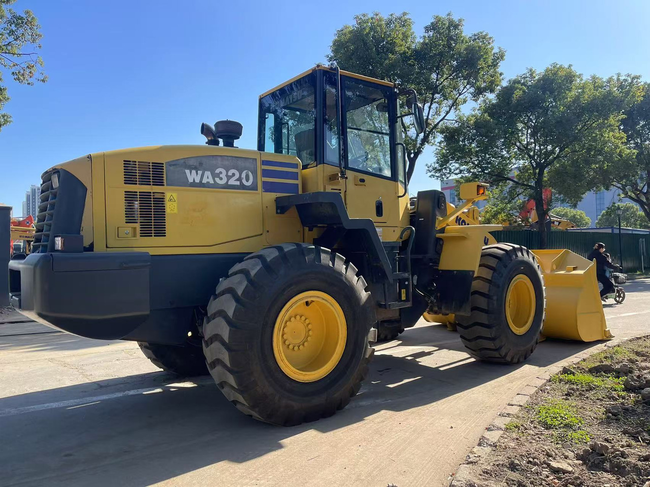 KOMATSU WA320-5 - Utovarivač točkaš: slika 4 KOMATSU WA320-5 - Utovarivač točkaš: slika 4