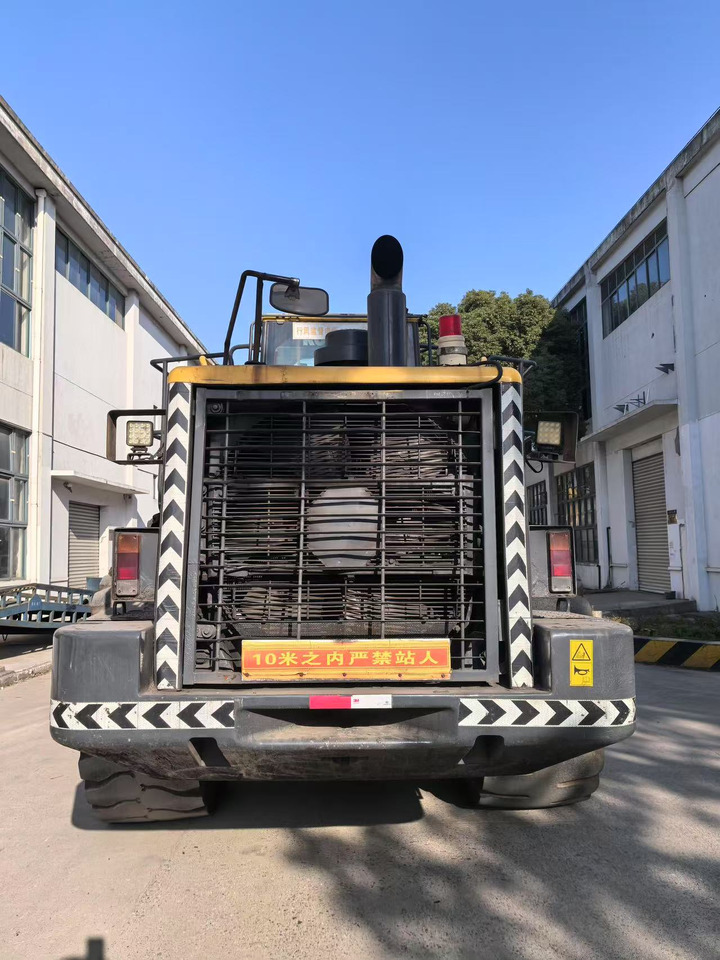 KOMATSU WA500-6 - Utovarivač točkaš: slika 4 KOMATSU WA500-6 - Utovarivač točkaš: slika 4