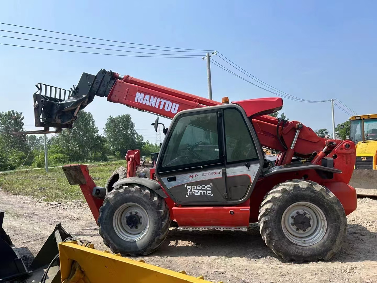 MANITOU MT1740SLT - Teleskopski upravljač: slika 3 MANITOU MT1740SLT - Teleskopski upravljač: slika 3