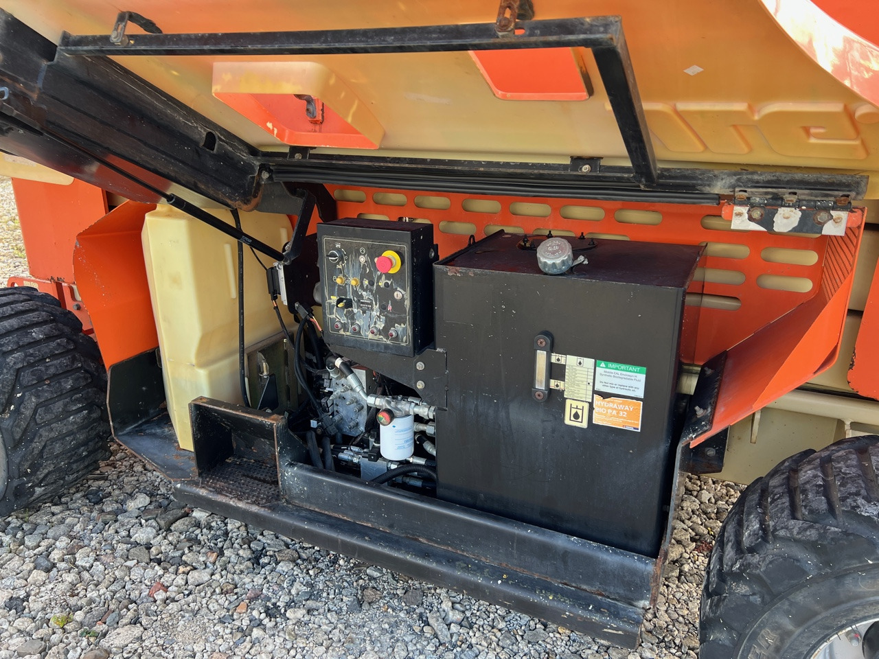 Lizing JLG 3394RT JLG 3394RT: slika 37 Lizing JLG 3394RT JLG 3394RT: slika 37