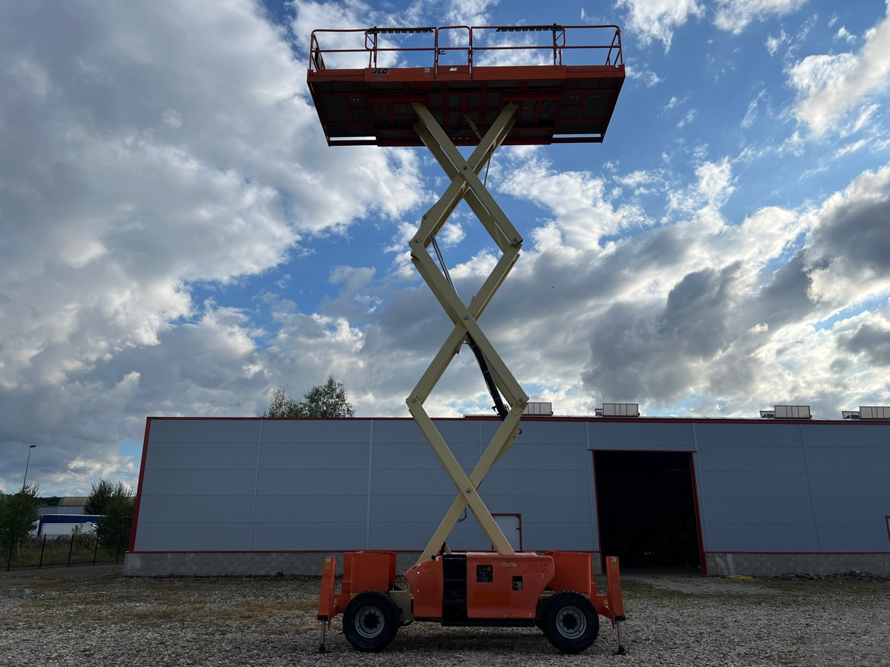 Lizing JLG 3394RT JLG 3394RT: slika 27 Lizing JLG 3394RT JLG 3394RT: slika 27