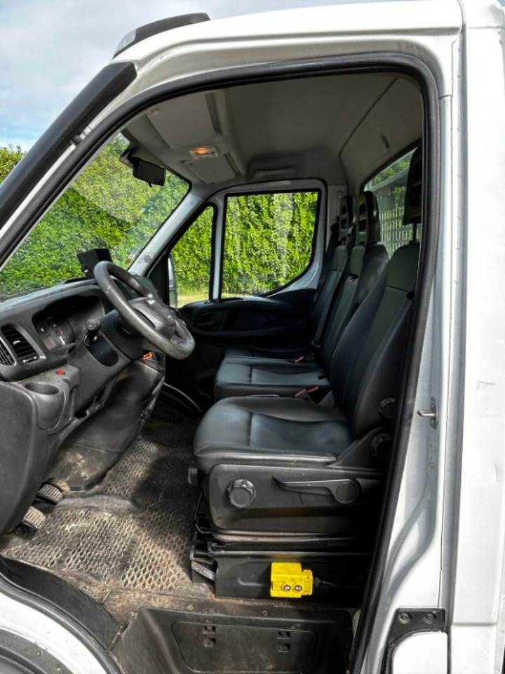 Dostavno vozilo kiper IVECO DAILY 35.140 RIBALTABILE: slika 11 Dostavno vozilo kiper IVECO DAILY 35.140 RIBALTABILE: slika 11