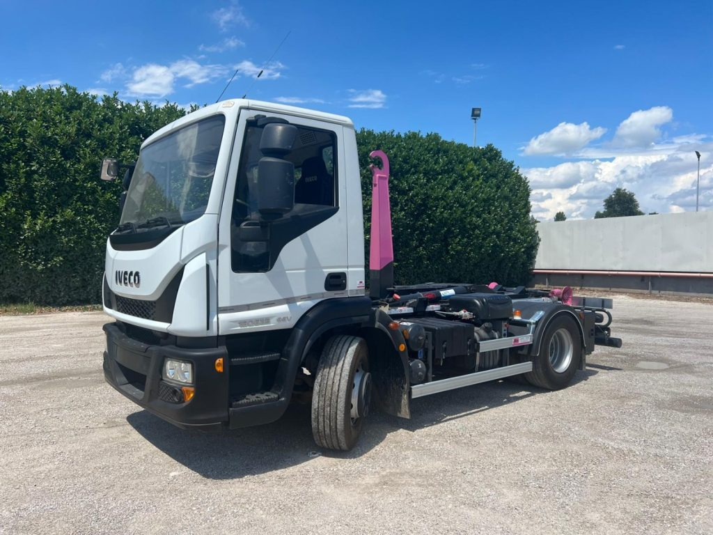 IVECO EUROCARGO 160E25 SCARRABILE - Kamion sa hidrauličnom kukom: slika 1 IVECO EUROCARGO 160E25 SCARRABILE - Kamion sa hidrauličnom kukom: slika 1