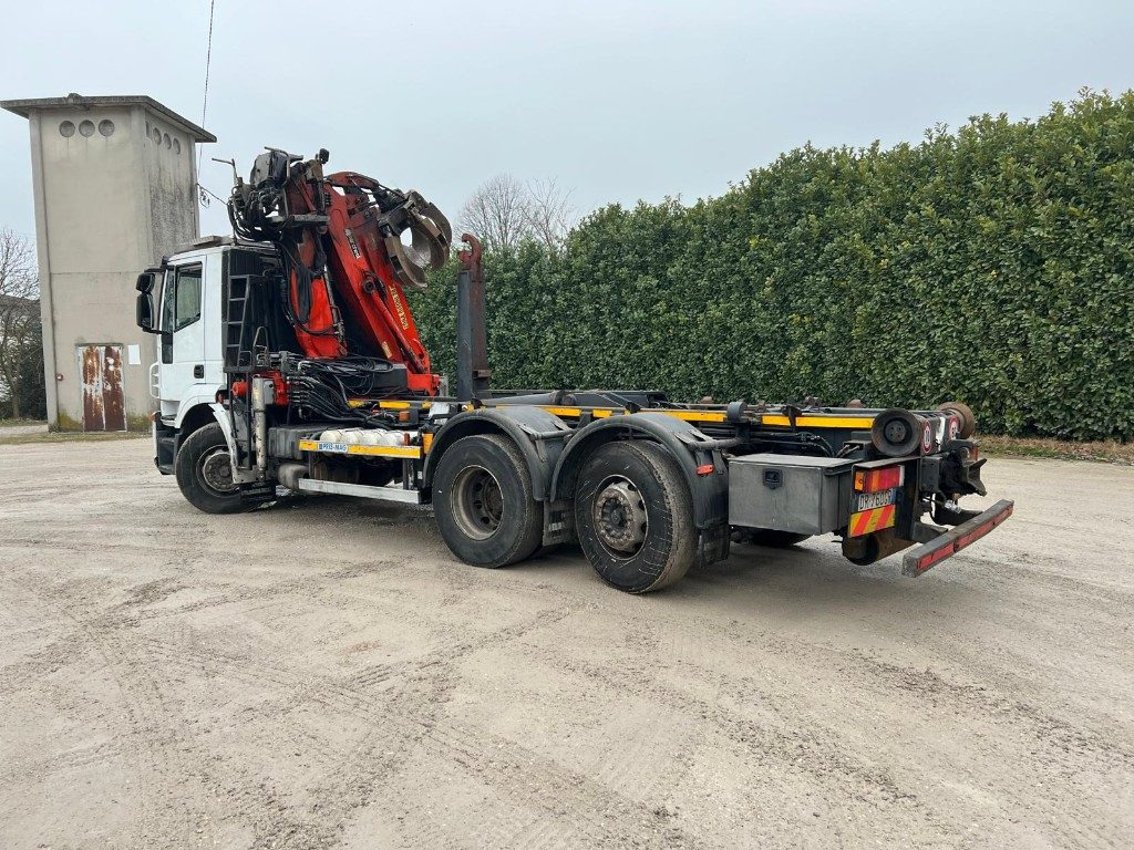 IVECO STRALIS 260S42 SCARRABILE USATO CON GRU - Kamion sa hidrauličnom kukom: slika 3 IVECO STRALIS 260S42 SCARRABILE USATO CON GRU - Kamion sa hidrauličnom kukom: slika 3