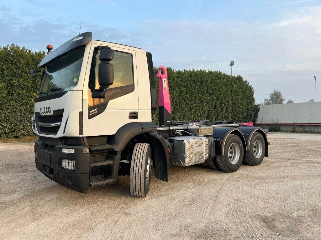 IVECO STRALIS 460 X-WAY SCARRABILE 6X4 - Kamion sa hidrauličnom kukom: slika 1 IVECO STRALIS 460 X-WAY SCARRABILE 6X4 - Kamion sa hidrauličnom kukom: slika 1