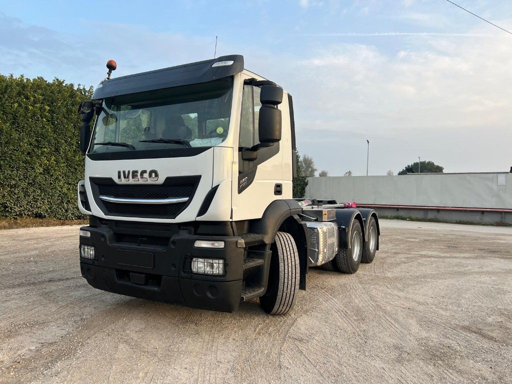 IVECO STRALIS 460 X-WAY SCARRABILE 6X4 - Kamion sa hidrauličnom kukom: slika 2 IVECO STRALIS 460 X-WAY SCARRABILE 6X4 - Kamion sa hidrauličnom kukom: slika 2