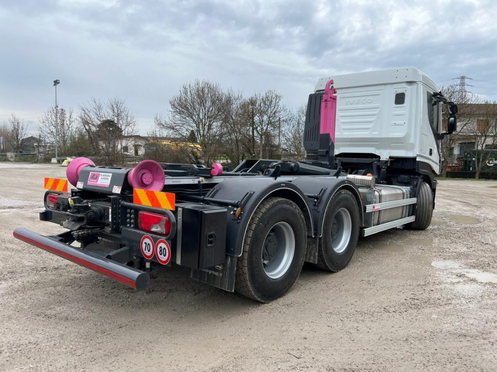 IVECO STRALIS X-WAY 510 TRAKKER SCARRABILE - Kamion sa hidrauličnom kukom: slika 5 IVECO STRALIS X-WAY 510 TRAKKER SCARRABILE - Kamion sa hidrauličnom kukom: slika 5