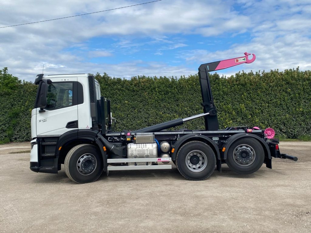 IVECO X-WAY AD280X48Y NUOVO SCARRABILE PASSO 3120 - Kamion sa hidrauličnom kukom: slika 3 IVECO X-WAY AD280X48Y NUOVO SCARRABILE PASSO 3120 - Kamion sa hidrauličnom kukom: slika 3