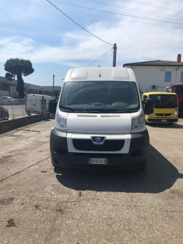PEUGEOT FURGONE PEUGEOT - Furgon: slika 4 PEUGEOT FURGONE PEUGEOT - Furgon: slika 4