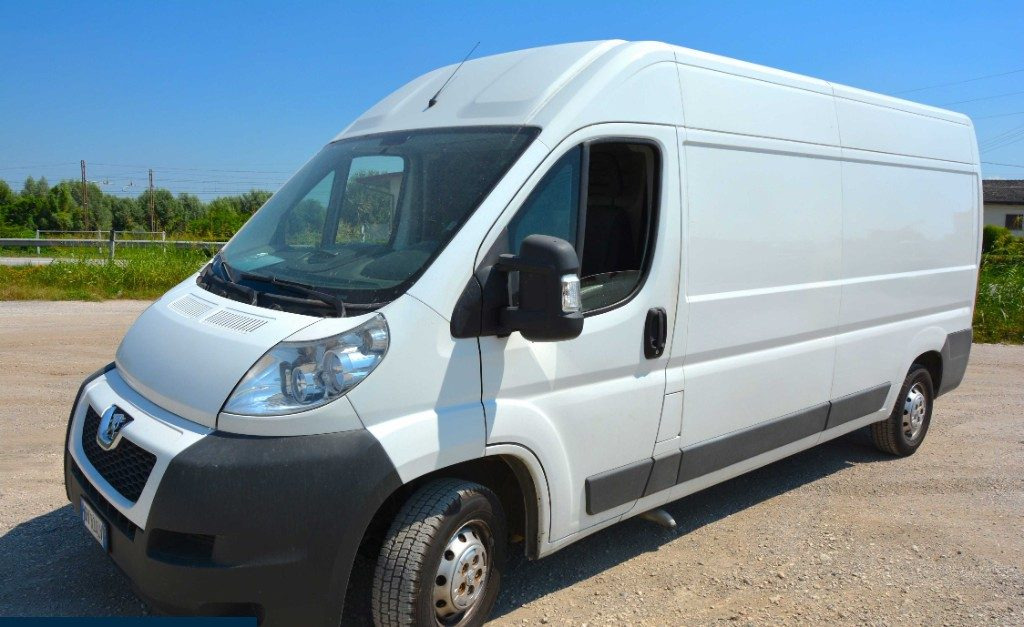 PEUGEOT FURGONE PEUGEOT - Furgon: slika 2 PEUGEOT FURGONE PEUGEOT - Furgon: slika 2