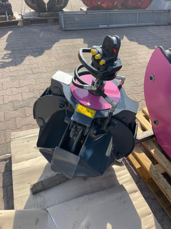 POLIPO NUOVO A 4 PALE CON ROTORE - Kuka: slika 1 POLIPO NUOVO A 4 PALE CON ROTORE - Kuka: slika 1