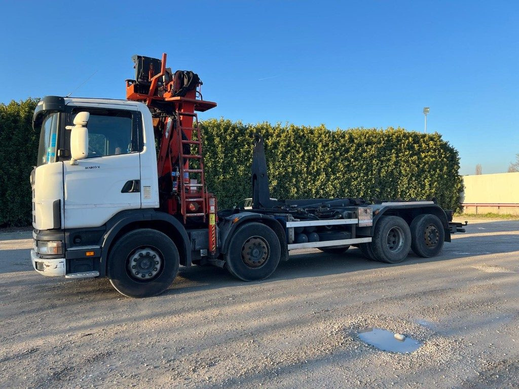 SCANIA CV R124 SCARRABILE CON GRU E POLIPO - Kamion sa hidrauličnom kukom, Kamion sa dizalicom: slika 2 SCANIA CV R124 SCARRABILE CON GRU E POLIPO - Kamion sa hidrauličnom kukom, Kamion sa dizalicom: slika 2