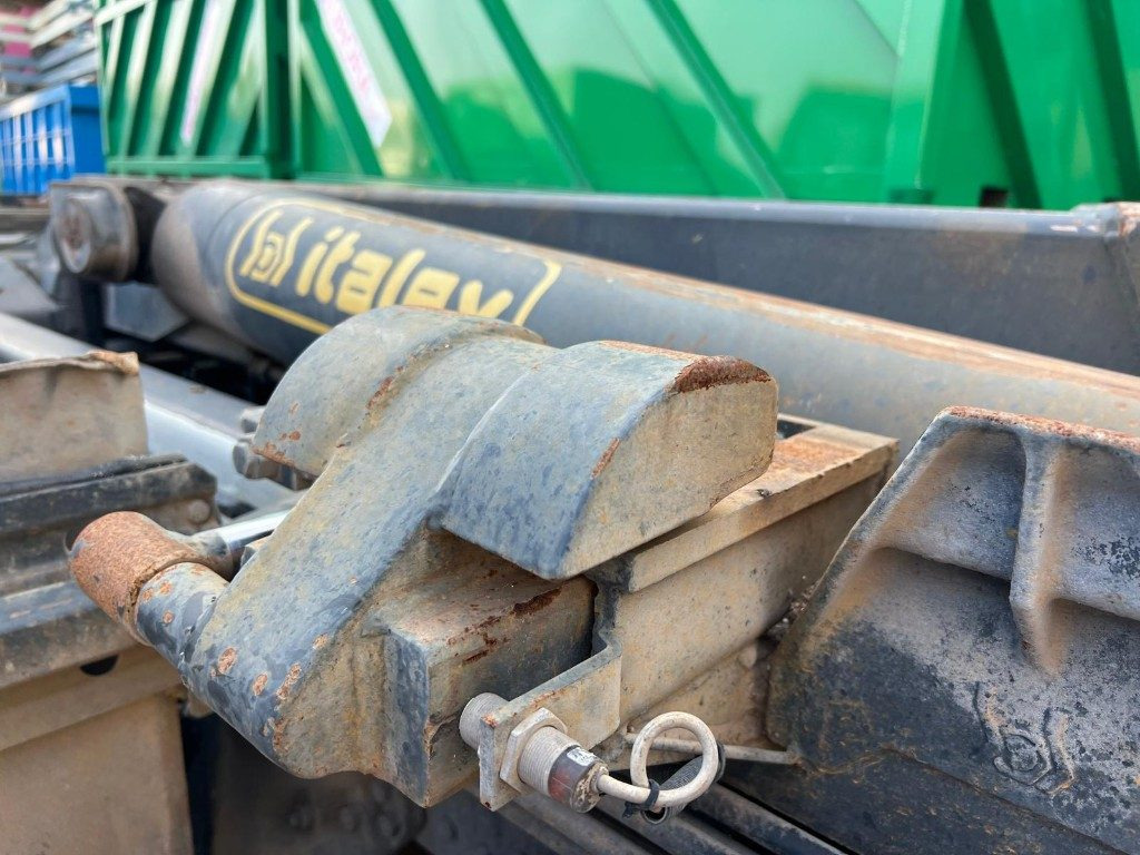 SCANIA R480 USATO SCARRABILE 6X2 - Kamion sa hidrauličnom kukom: slika 4 SCANIA R480 USATO SCARRABILE 6X2 - Kamion sa hidrauličnom kukom: slika 4