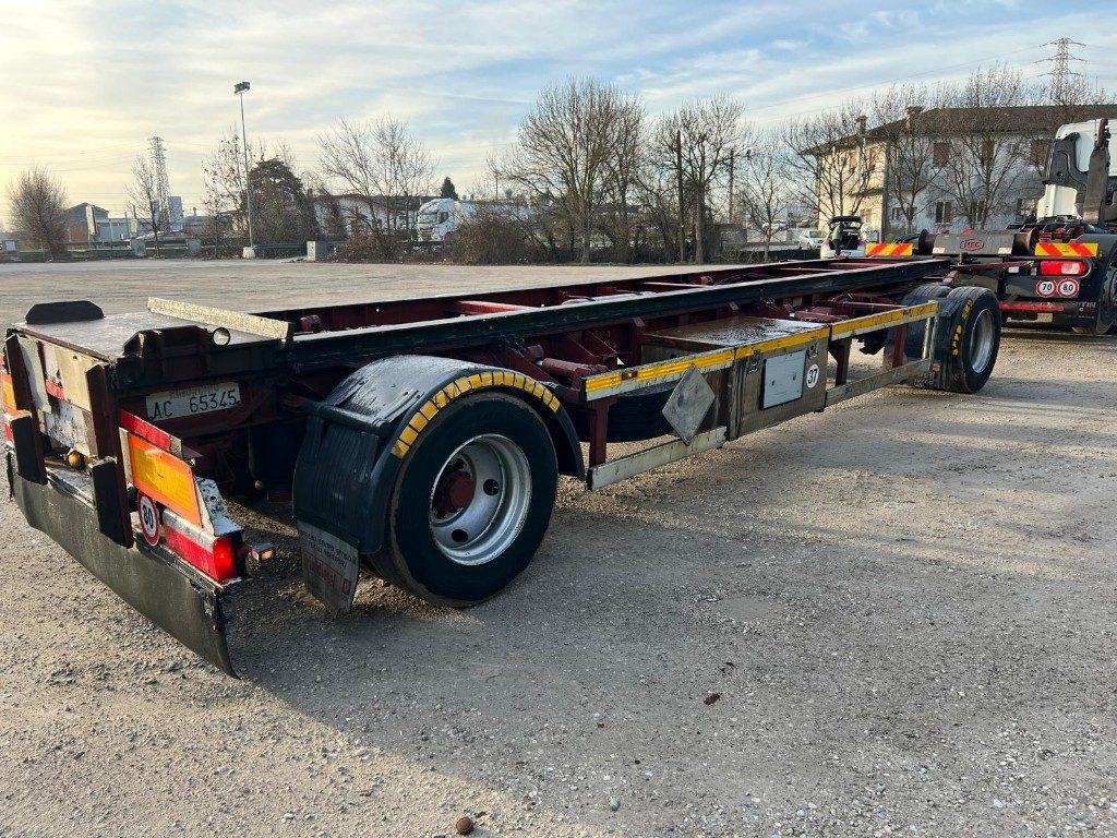 ZORZI RIMORCHIO ZORZI 20 R073 SCARRABILE PNEUMATICO - Abrol/ Autopodizač prikolica: slika 4 ZORZI RIMORCHIO ZORZI 20 R073 SCARRABILE PNEUMATICO - Abrol/ Autopodizač prikolica: slika 4