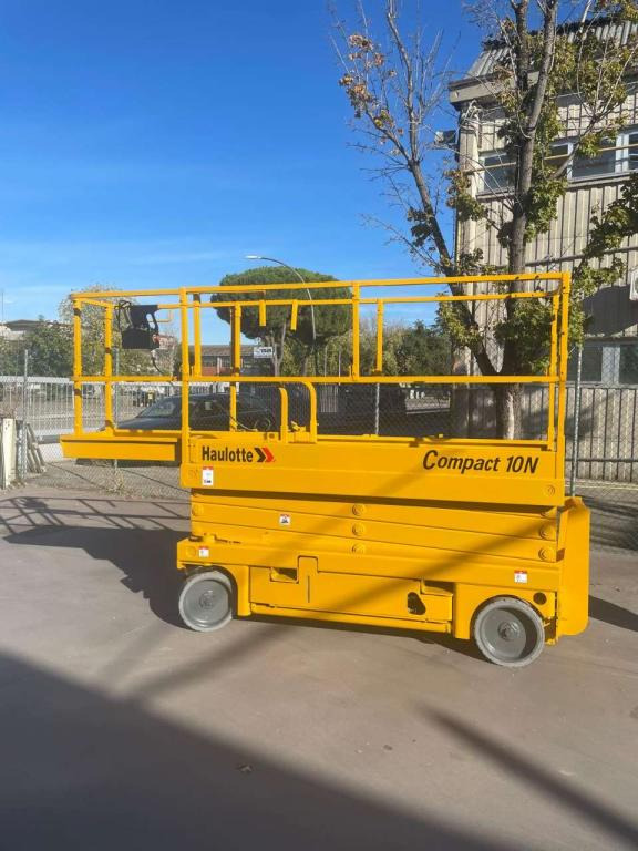 Haulotte COMPACT 10N - Lift u obliku makaza: slika 2 Haulotte COMPACT 10N - Lift u obliku makaza: slika 2