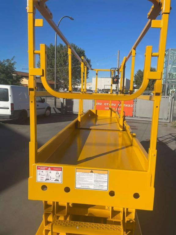 Haulotte COMPACT 10N - Lift u obliku makaza: slika 4 Haulotte COMPACT 10N - Lift u obliku makaza: slika 4