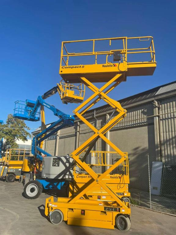 Lift u obliku makaza Haulotte COMPACT 8: slika 11 Lift u obliku makaza Haulotte COMPACT 8: slika 11