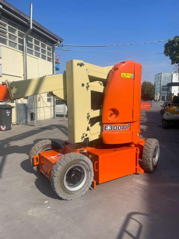 Zglobna platforma JLG E300AJP: slika 7 Zglobna platforma JLG E300AJP: slika 7
