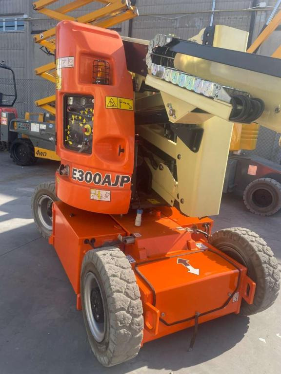 Zglobna platforma JLG E300AJP: slika 13 Zglobna platforma JLG E300AJP: slika 13
