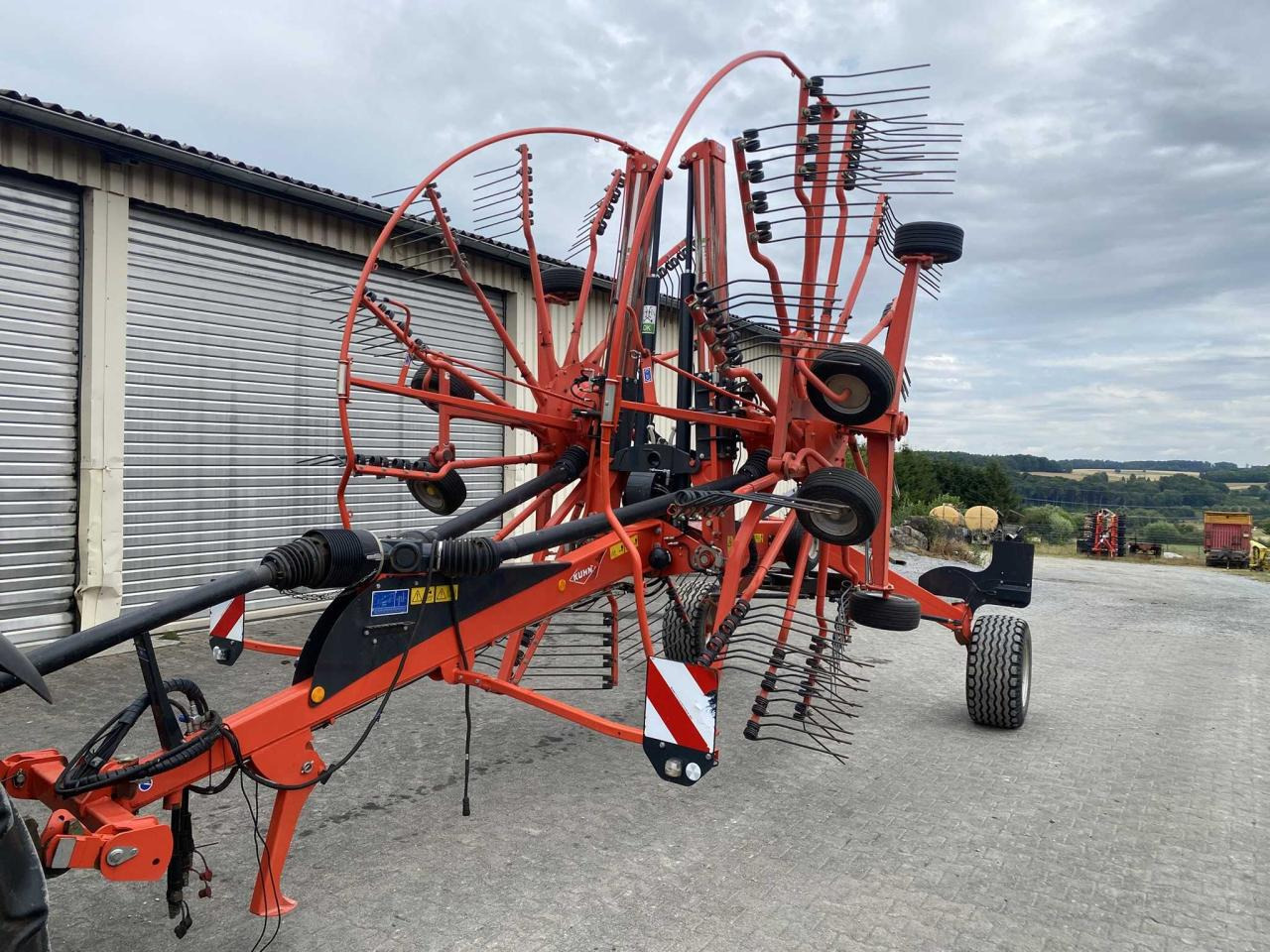 Kuhn GA 8731 - Prevrtač/ Grabuljač: slika 4 Kuhn GA 8731 - Prevrtač/ Grabuljač: slika 4