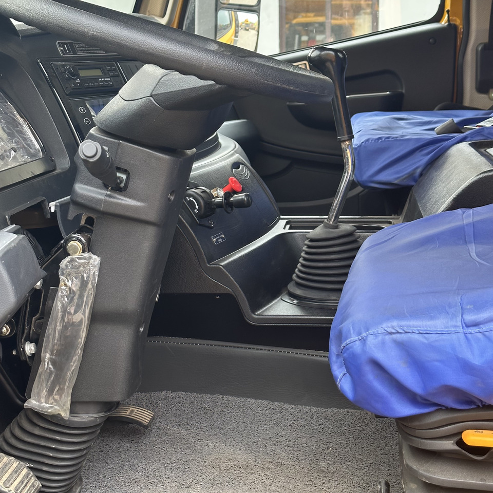 XCMG qy50ka qy50kc qy50k xct50 xct55 50 ton 55t truck crane - Autodizalica: slika 5 XCMG qy50ka qy50kc qy50k xct50 xct55 50 ton 55t truck crane - Autodizalica: slika 5