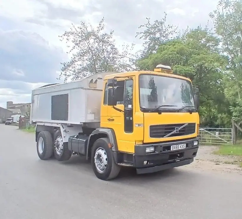 Volvo Tipper (KXS) - Istovarivač: slika 3 Volvo Tipper (KXS) - Istovarivač: slika 3