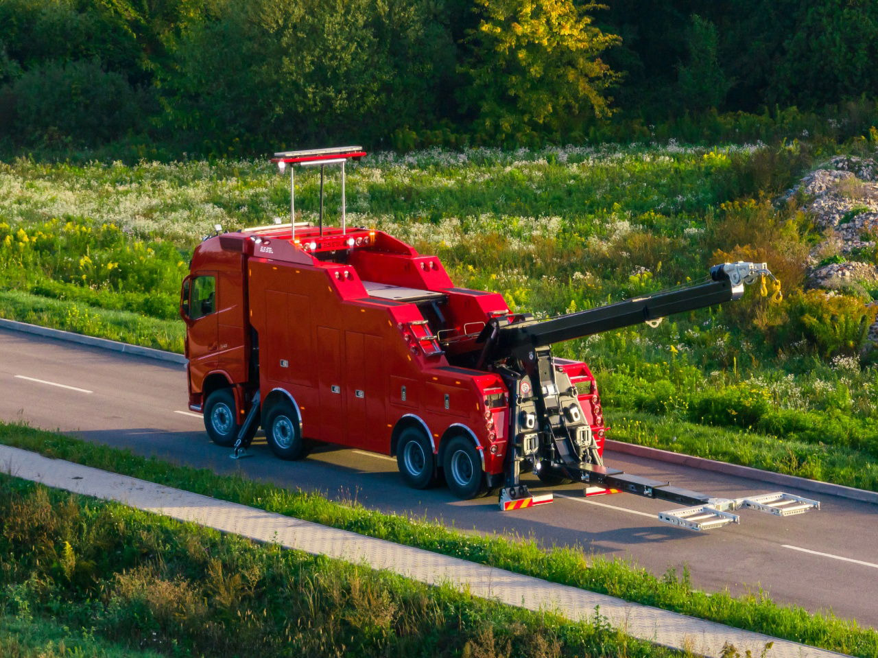 Volvo FH NEW ER4120 5 winches T-REX Volvo FH 540 8x4 WB6,0 White - Šlep vozilo: slika 2 Volvo FH NEW ER4120 5 winches T-REX Volvo FH 540 8x4 WB6,0 White - Šlep vozilo: slika 2